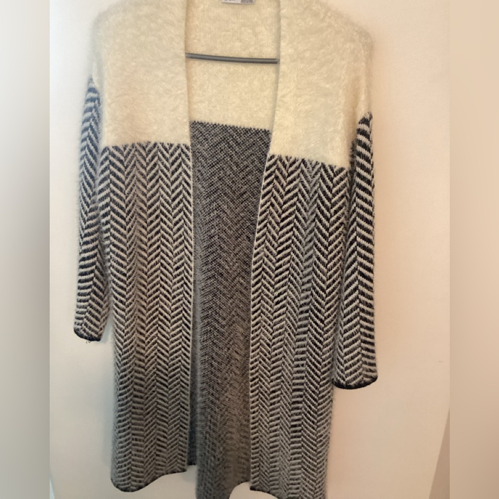 Beautiful Soft Cardigan 
Small on the big side